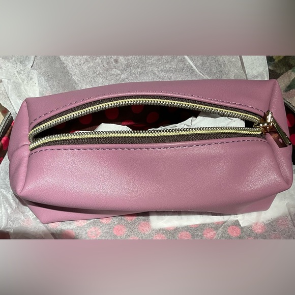 Nicole Lee Travel Handbag Romance in Paris - Picture 13 of 15